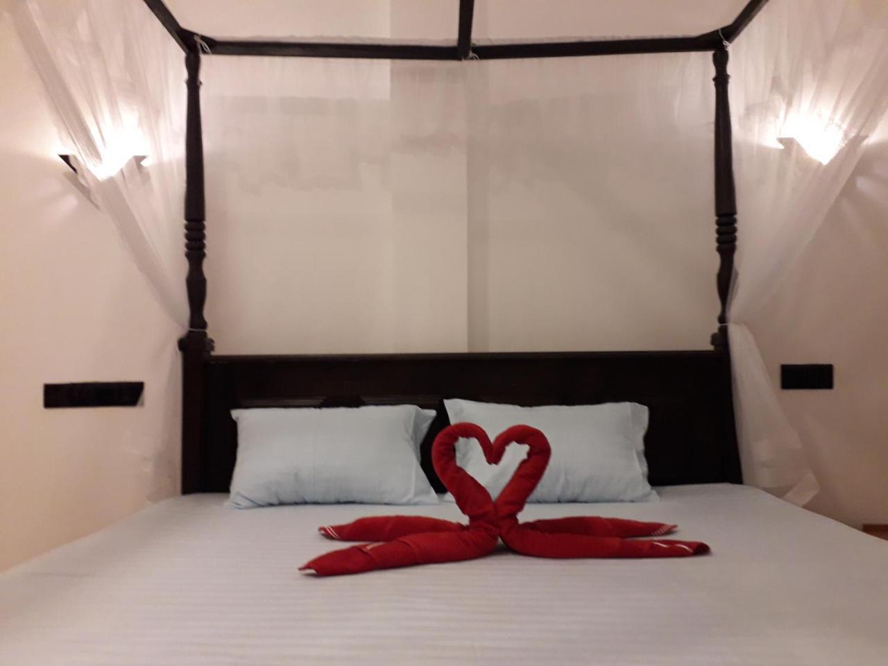 Bisandu Guesthouse มิริสซา ภายนอก รูปภาพ