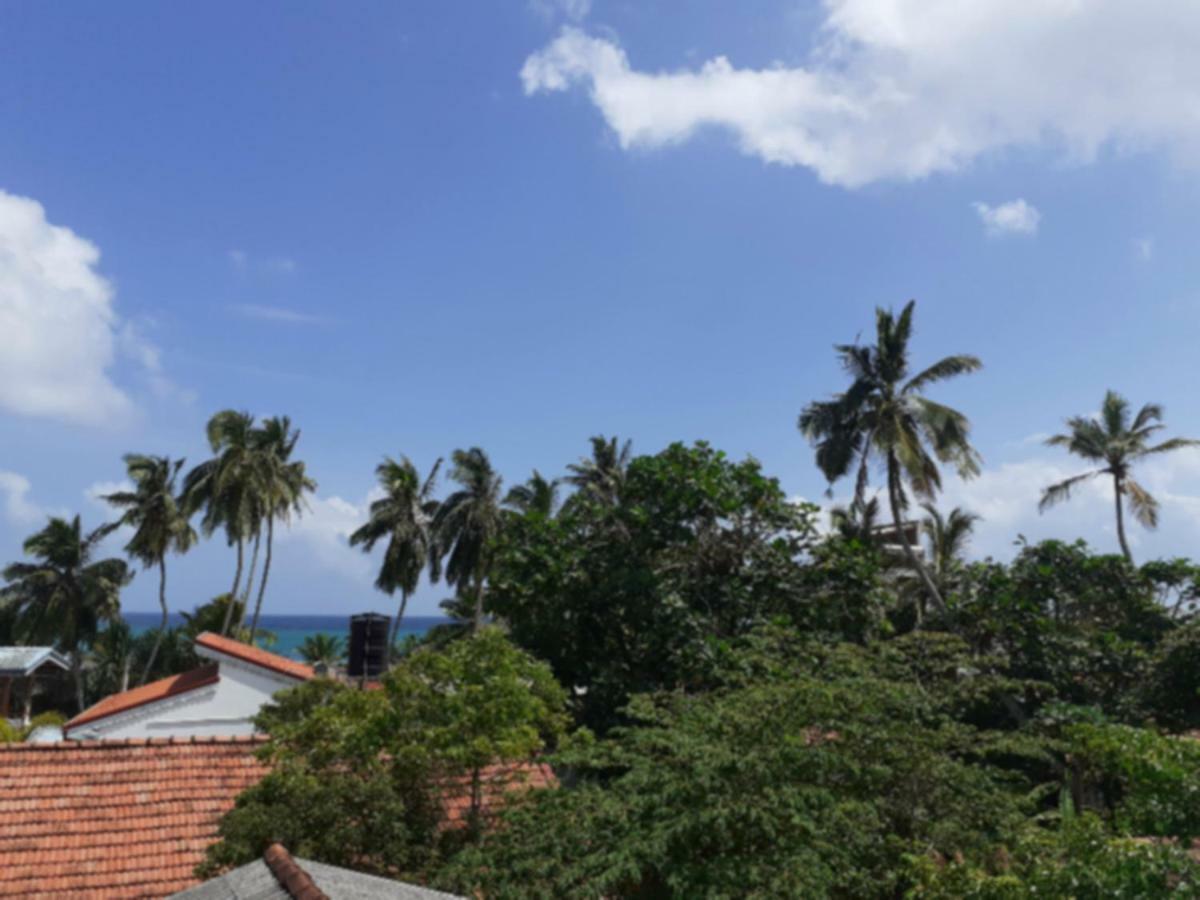Bisandu Guesthouse มิริสซา ภายนอก รูปภาพ